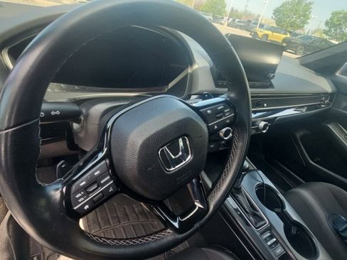 Used 2023 Honda Civic Sport image 5