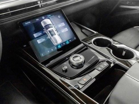 Used 2026 Cadillac Escalade Luxury w/ Touring Package image 36