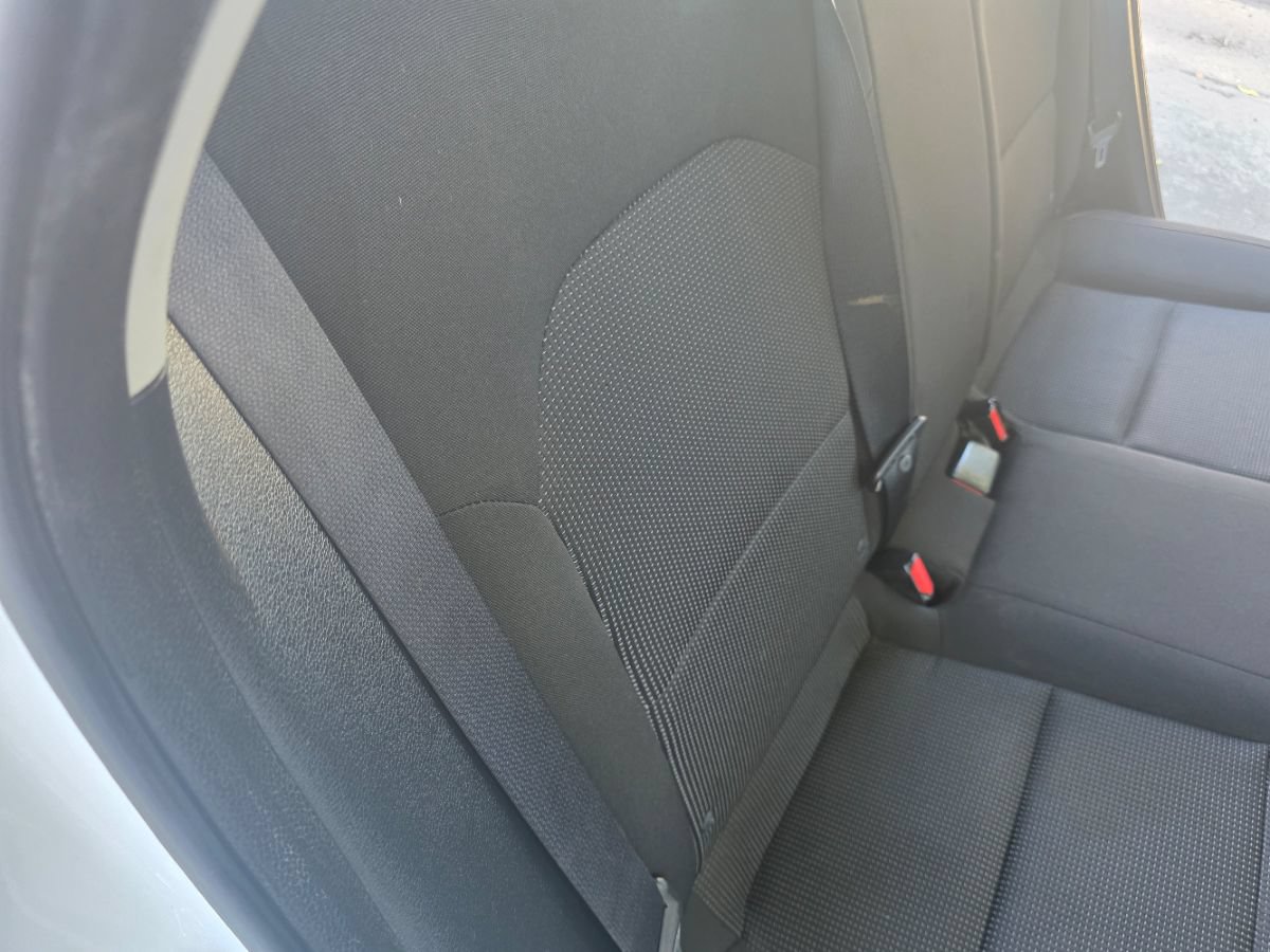 Used 2020 Kia Forte LXS FWD image 29