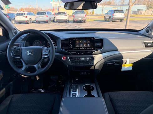 New 2026 Honda Ridgeline Sport image 5