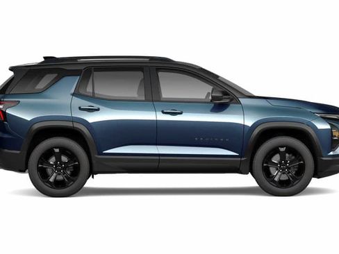 New 2027 Chevrolet Equinox LT w/ Convenience Package II FWD image 5