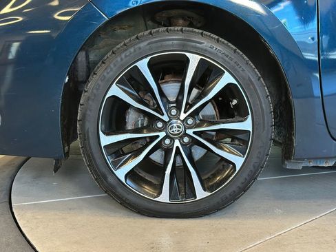 Used 2018 Toyota Corolla SE FWD image 25
