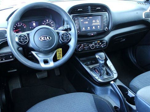 Used 2021 Kia Soul S image 27