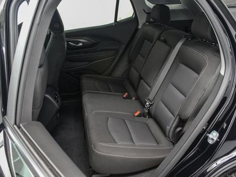 Used 2023 GMC Terrain SLE w/ Elevation Edition FWD image 17