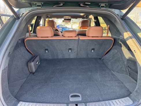 Used 2023 Genesis GV70 2.5T w/ Advanced Package image 13