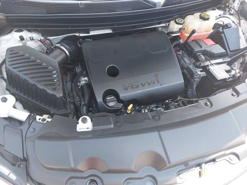 Used 2018 Chevrolet Traverse High Country AWD/4WD image 33