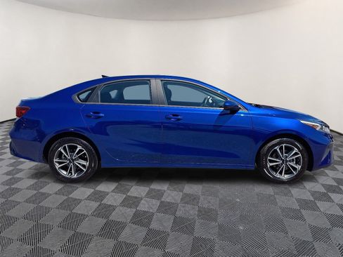 Certified 2024 Kia Forte LXS FWD image 7