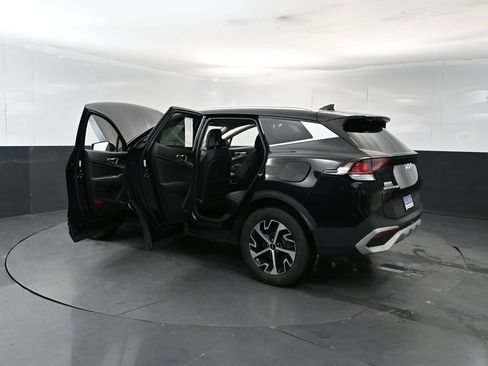 Certified 2024 Kia Sportage EX AWD/4WD image 28