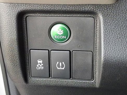 Used 2020 Honda HR-V LX image 25