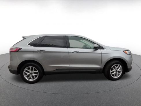 Used 2024 Ford Edge SEL image 16