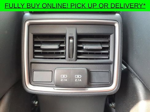 Certified 2024 Subaru Forester Limited w/ Convenience Package image 31