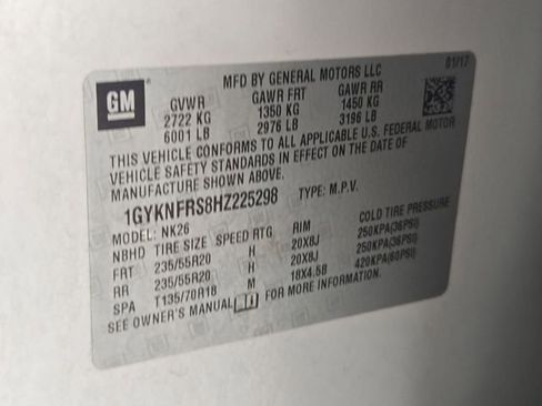 Used 2017 Cadillac XT5 Platinum w/ Driver Assist Package image 16