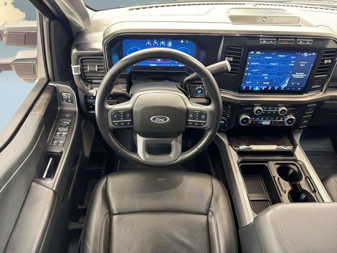 Used 2023 Ford F250 Lariat w/ Sport Appearance Package AWD/4WD image 28