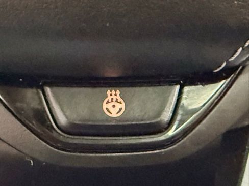 Used 2022 BMW X7 xDrive40i w/ Premium Package image 41