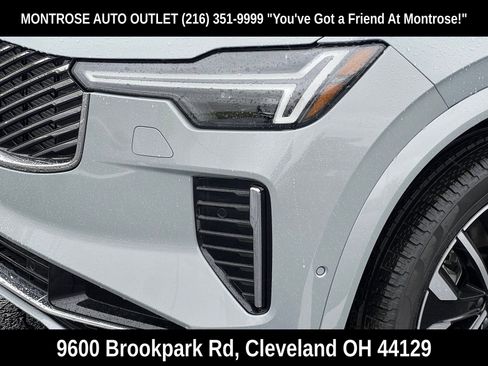 New 2026 Volvo XC90 B6 Plus w/ Protection Package Premier image 9