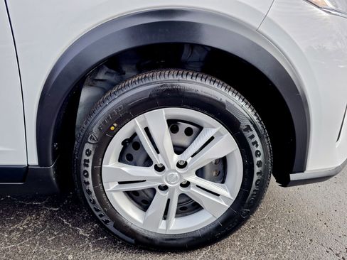 Used 2024 Nissan Kicks S image 26