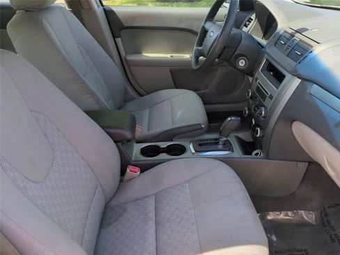 Used 2012 Ford Fusion SE FWD image 19