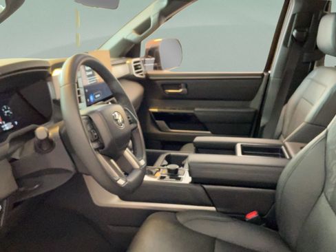 Certified 2025 Toyota Tundra Limited AWD/4WD image 25