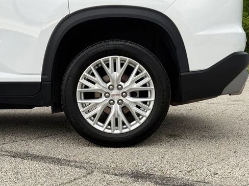 Used 2024 GMC Acadia Elevation AWD/4WD image 12