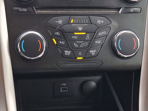 Used 2018 Ford Fusion S image 20