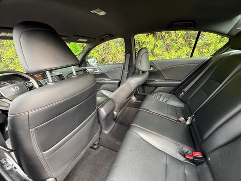 Used 2017 Honda Accord Sport Special Edition image 49