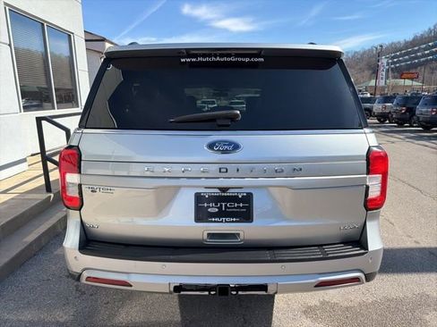 Used 2024 Ford Expedition Max XLT image 4