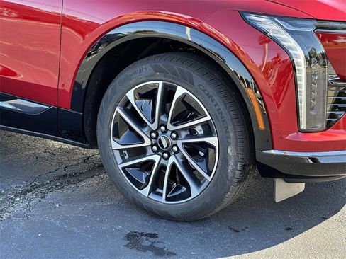 New 2025 Cadillac Optiq Sport 1 image 7