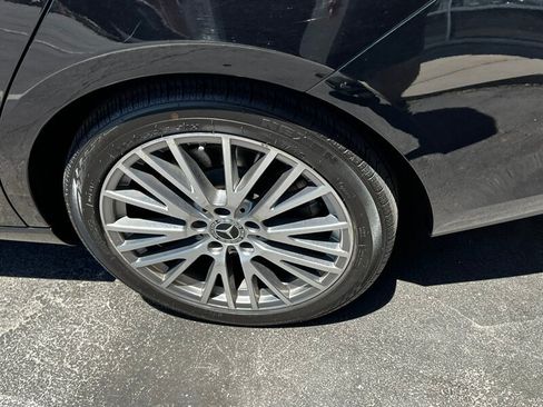 Used 2025 Mercedes-Benz CLA 250 4MATIC image 13