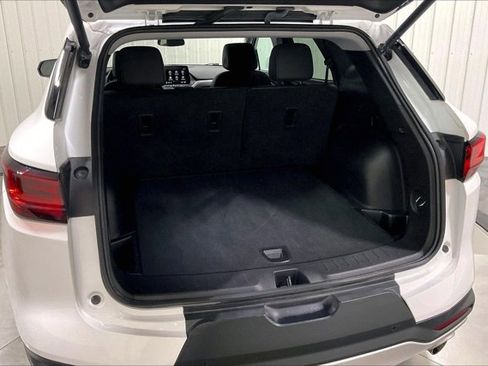 Used 2024 Chevrolet Blazer LT image 38