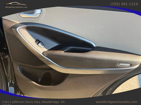 Used 2017 Hyundai Santa Fe Sport w/ 2.4L Value Package 06 image 27