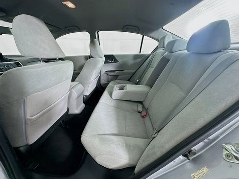Used 2013 Honda Accord LX image 25