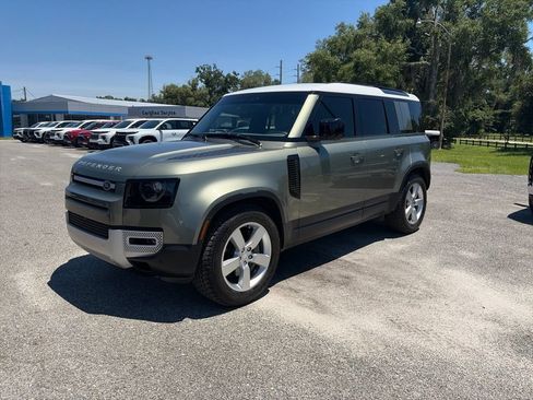 Used 2025 Land Rover Defender 110 S AWD/4WD image 3