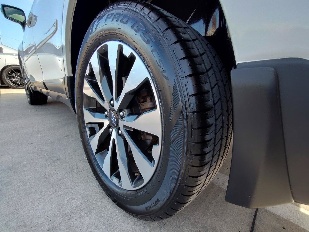 Used 2017 Subaru Outback 2.5i Limited AWD/4WD image 12