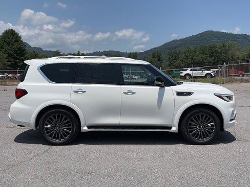 Used 2024 INFINITI QX80 Premium Select w/ Cargo Package AWD/4WD image 2