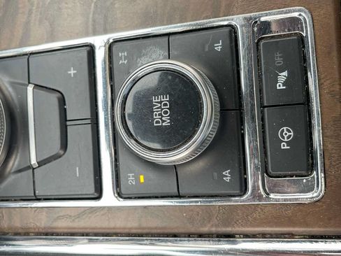 Used 2020 Ford Expedition Max Platinum AWD/4WD image 18