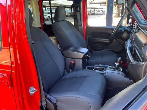 Used 2021 Jeep Wrangler Unlimited Sport image 6