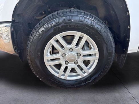 Used 2018 Toyota Tundra SR5 w/ SR5 Upgrade Package image 24