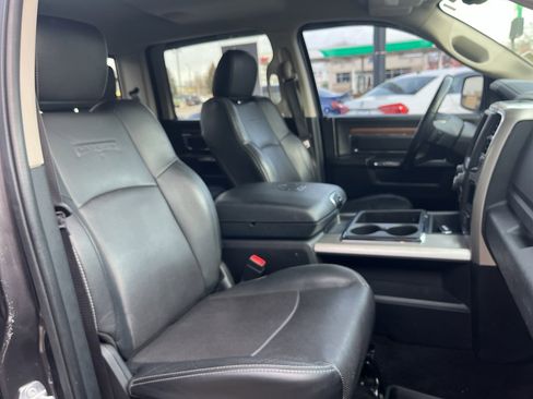 Used 2015 RAM 1500 Laramie w/ Convenience Group image 12