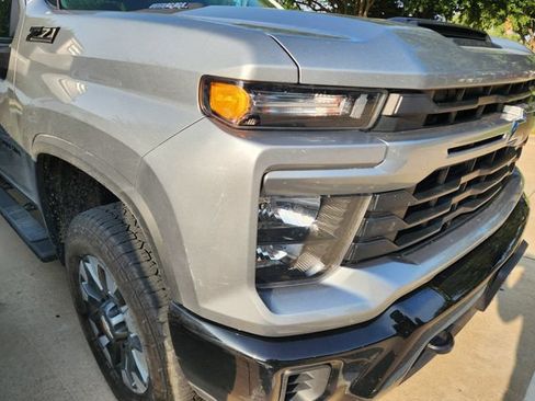 Used 2024 Chevrolet Silverado 2500 Custom w/ Custom Value Package AWD/4WD image 6