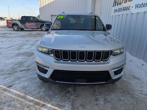 Used 2024 Jeep Grand Cherokee Limited w/ MOPAR Finishing Package image 34