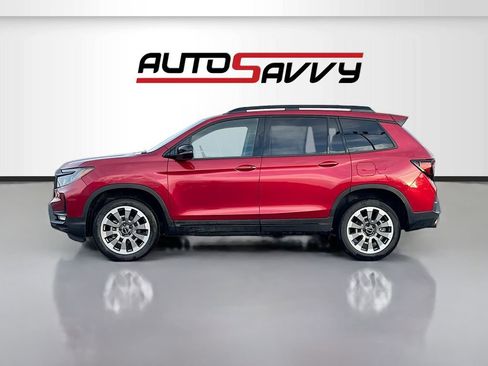 Used 2025 Honda Passport Black Edition image 4