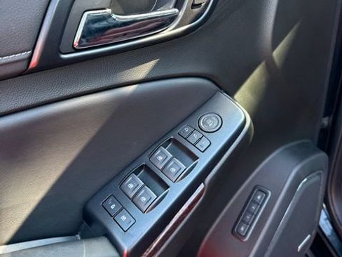 Used 2020 GMC Yukon SLT w/ HD Trailering Package AWD/4WD image 21
