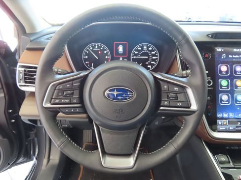 Used 2025 Subaru Outback Touring w/ Tech Package 2 image 17