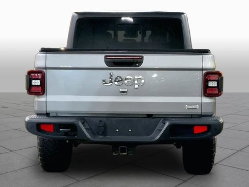 Used 2020 Jeep Gladiator Overland AWD/4WD image 5
