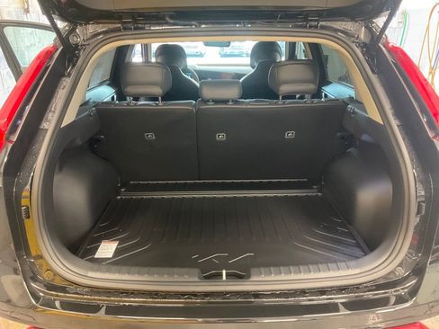 New 2025 Kia Niro EX Touring image 23