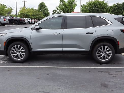 New 2025 Buick Enclave Preferred image 5