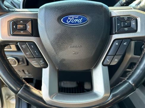 Used 2021 Ford F250 Platinum image 31