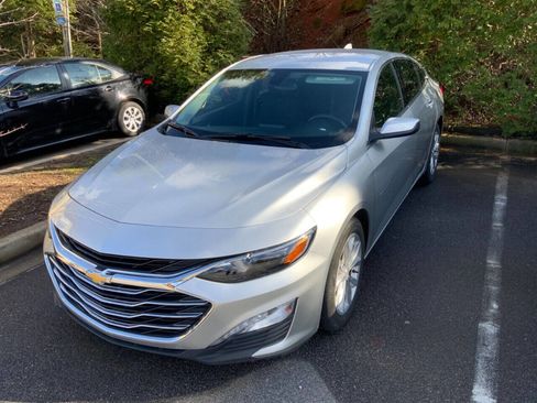Used 2020 Chevrolet Malibu LT image 1