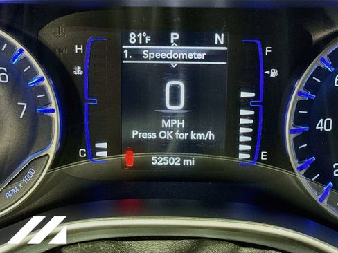 Used 2020 Chrysler Pacifica Touring-L w/ S Appearance Package FWD image 14