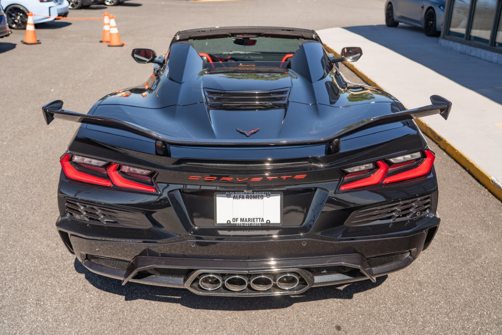Used 2026 Chevrolet Corvette Z06 w/ Z07 Performance Package RWD image 7
